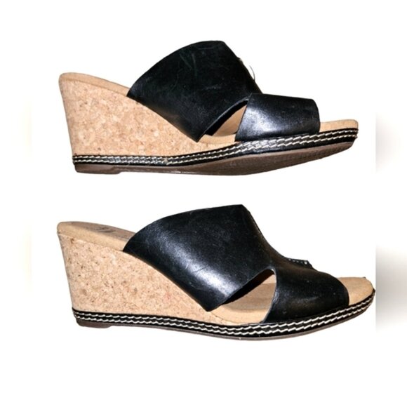 Clarks Collections | Tan Wedges with Black Straps | Size 8 M - Picture 1 of 8